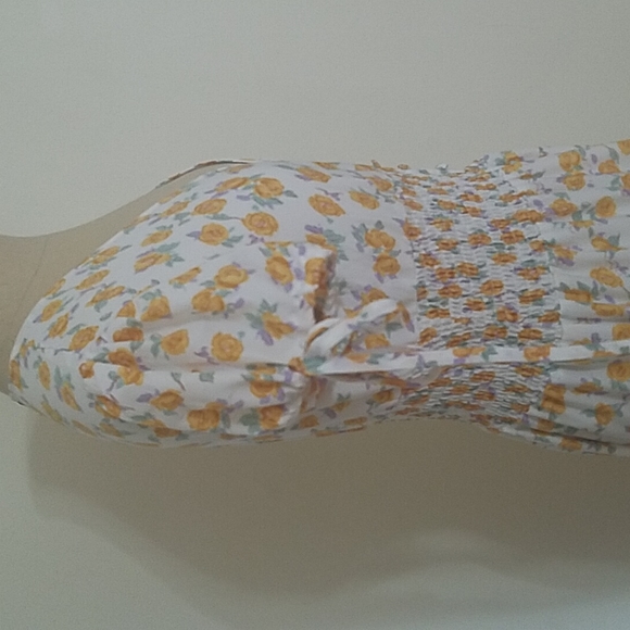 Ditsy Floral Plunge Tea Dress - Picture 7 of 8